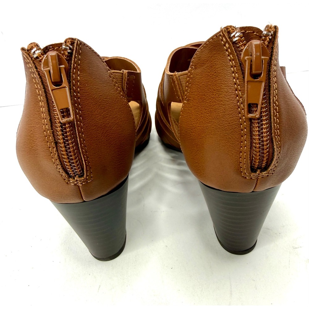 Easy Street Women's Vanni Block Heel Sandals Cognac Size 7.5M NWT/BOX - Picture 7 of 8